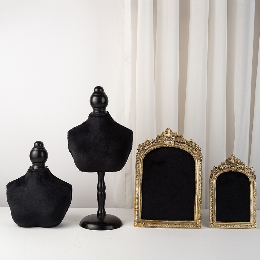 Siyah Kadife Göğüs Formu Takı  - Body Jewelry In Store incelemesi ve fiyatı